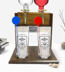 Kişiye Özel Renkli Baskılı Yeşilçam Replikleri Bak Beyim Tasarımlı İkili Vodka Bardağı ve Çift Musluklu Doğal Ahşap Vodka Standı-1