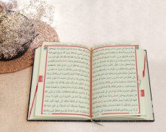 Kişiye Özel Ahşap Kutuda Kur'an-ı Kerim Seccade Tespih ve Besmele Yazılı Kolye Hediye Seti