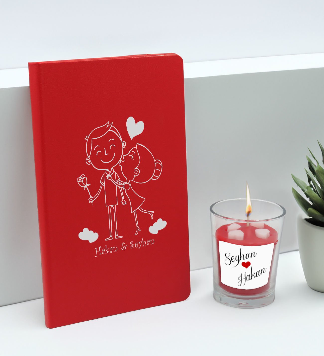 BK Gift Sevgililere Özel İsimli Kırmızı Defter ve Cam Bardakta Kalp Figürlü Kokulu Mum Hediye Seti-6, Sevgiliye Hediye, Sevgililer Günü
