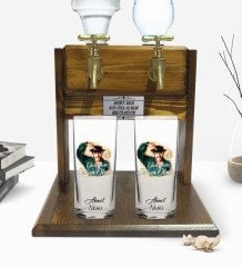 Kişiye Özel Renkli Baskılı Turist Ömer Tasarımlı İkili Rakı Bardağı ve Çift Musluklu Doğal Ahşap Rakı Standı-1