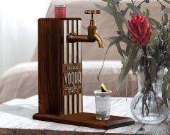 BK Gift Kişiye Özel Kabartma İsimli Musluklu Ceviz Ahşap Vodka Standı, Vodka Çeşmesi, Doğum Günü Hediyesi, Ev Hediyesi, İçecek Dispenseri-1