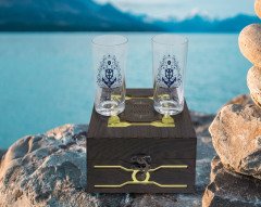 Kişiye Özel Ahşap Kutuda Çapa Tasarımlı İkili Rakı Bardağı Hediye Seti