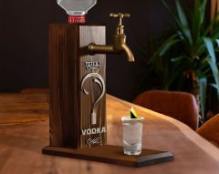 BK Gift Kişiye Özel Kabartma İsimli Musluklu Ceviz Ahşap Vodka Standı, Vodka Çeşmesi, Doğum Günü Hediyesi, Ev Hediyesi, İçecek Dispenseri-3