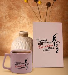 BK Gift Kimseyi Tanımadım Ben Atatürk Temalı Pembe Sert Kapaklı Defter ve Middle Kupa Seti-3, Arkadaşa Hediye, Yeni İş Hediyesi, Doğum Günü Hediyesi