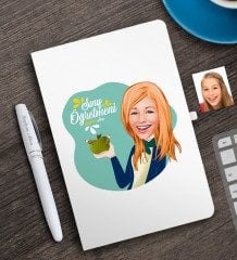 Kişiye Özel Bayan Sınıf Öğretmeni Karikatürlü Beyaz Defter ve Kalem Hediye Seti-1
