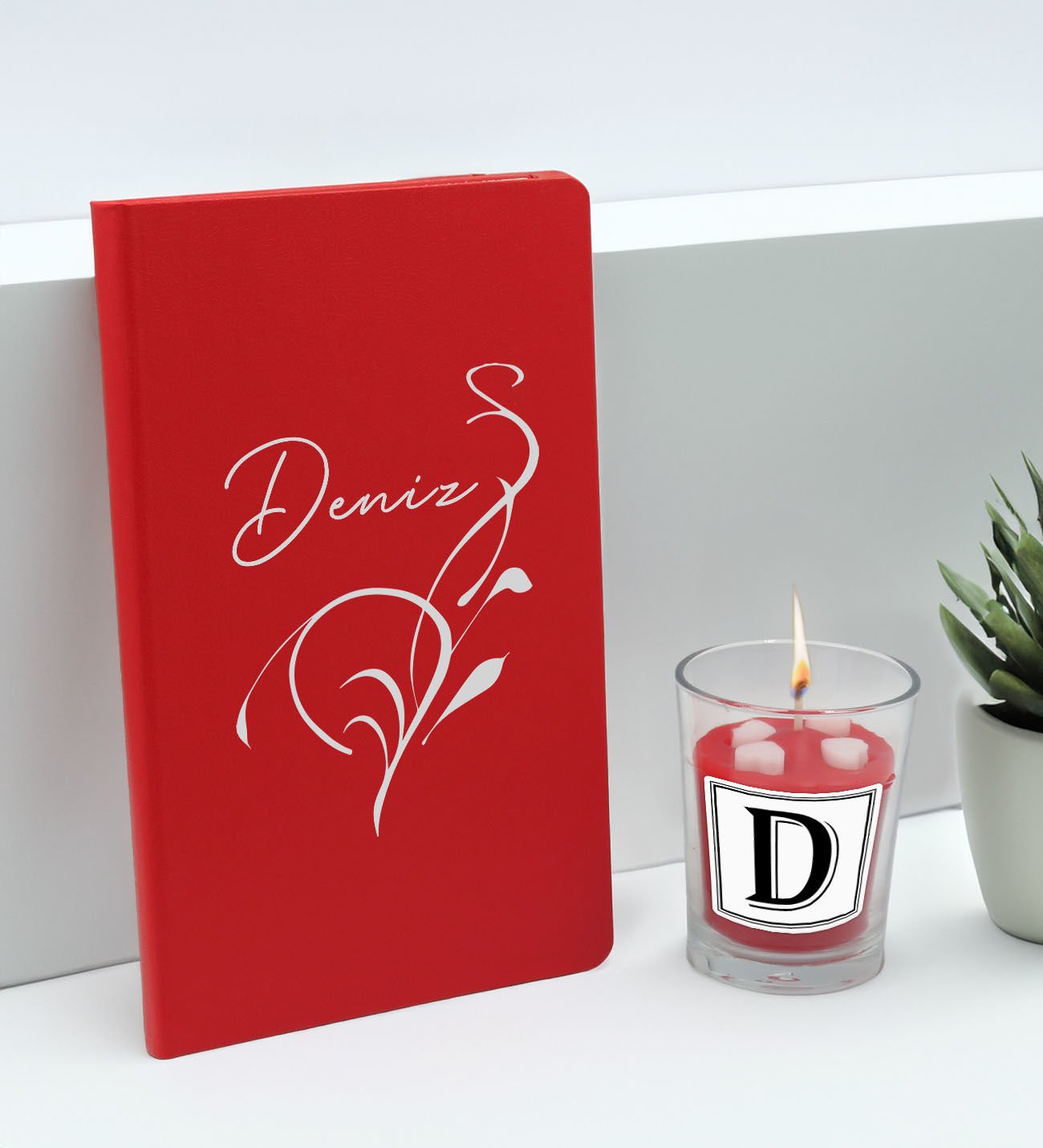 BK Gift Kişiye Özel İsimli Kırmızı Defter ve Cam Bardakta Kalp Figürlü Kokulu Mum Hediye Seti-5, Sevgiliye Hediye, Arkadaşa Hediye
