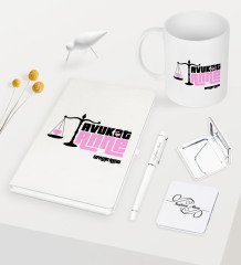 Kişiye Özel Avukat Anne Beyaz Defter Kalem Kupa Ayna Seti