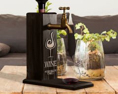 BK Gift Kişiye Özel Kabartma İsimli Musluklu Siyah(Ebony) Ahşap Şarap Standı, Şarap Çeşmesi, Doğum Günü Hediyesi, Ev Hediyesi, İçecek Dispenseri-4