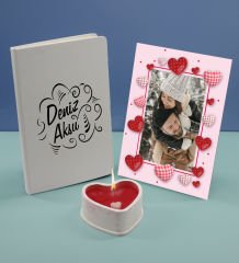 işiye Özel İsimli Beyaz Defter Dekoratif Çerçeve ve Kalp Taş Obje Kokulu Mum Hediye Seti-4, Sevgiliye Hediye, Arkadaşa Hediye