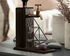 BK Gift Kişiye Özel Kabartma İsimli Musluklu Siyah(Ebony) Ahşap Şarap Standı, Şarap Çeşmesi, Doğum Günü Hediyesi, Ev Hediyesi, İçecek Dispenseri-14