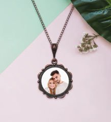 Kişiye Özel Fotoğraflı Otantik Bakır Yaldız Kolye (Model 20)