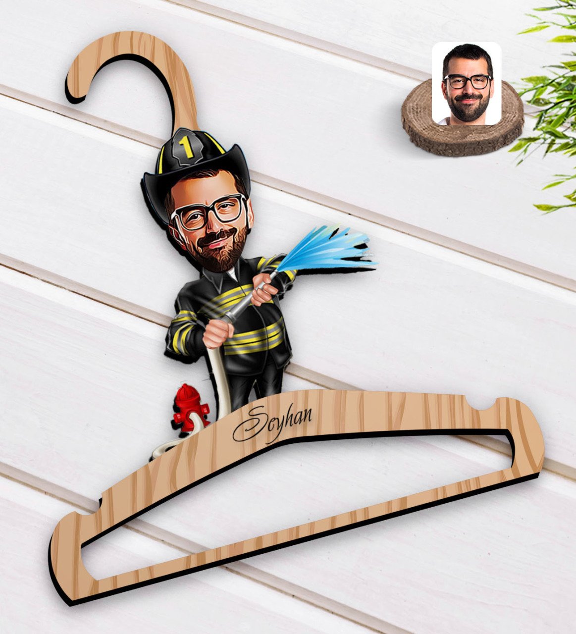 Kişiye Özel İtfaiyeci Karikatürlü Standart Boy Ahşap Elbise Askısı-1