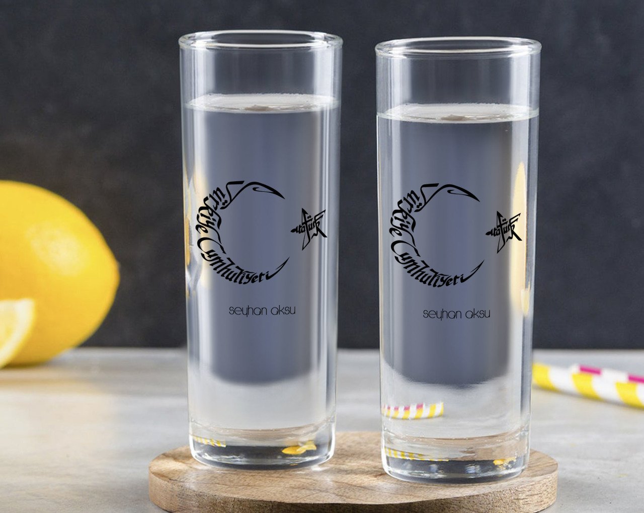 Kişiye Özel Renkli Baskılı Kaligrafi Atatürk Tasarımlı İkili Vodka Bardağı-1