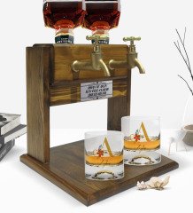 Kişiye Özel Renkli Baskılı Harf ve İsim Tasarımlı İkili Viski Bardağı ve Çift Musluklu Doğal Ahşap Viski Standı-1