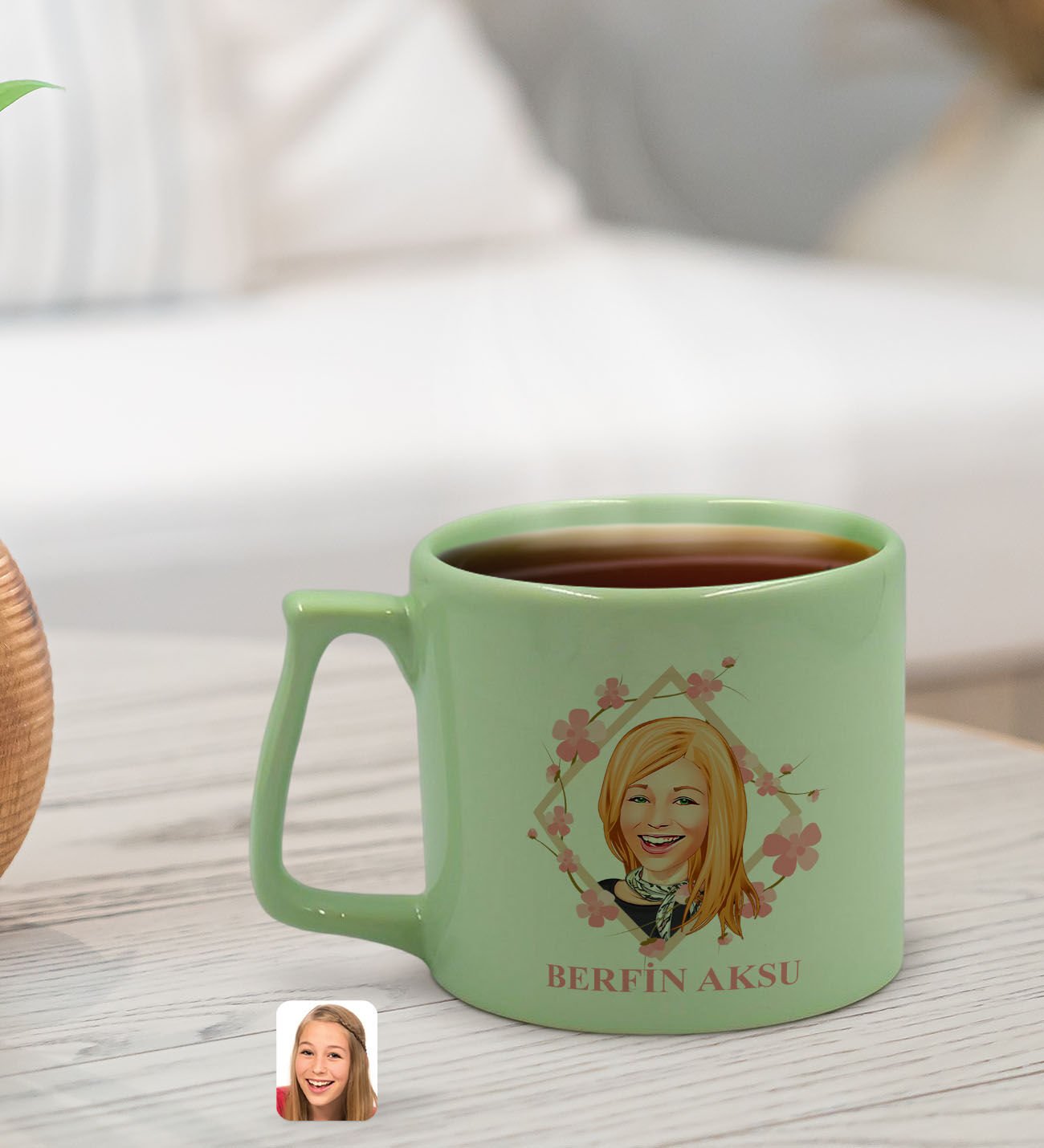 BK Gift Kişiye Özel Karikatürlü Anneler Günü Tasarımlı Pastel Yeşil Middle Kupa Bardak, Anneye Hediye, Anneler Günü Hediyesi-4