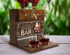BK Gift Kişiye Özel Kabartma Yeni Yıl Tasarımlı İsimli Çift Musluklu Doğal Ahşap İçki Standı-7, İçki Standı, Doğum Günü Hediyesi, Ev Hediyesi