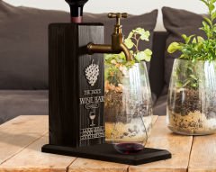 BK Gift Kişiye Özel Kabartma İsimli Musluklu Siyah(Ebony) Ahşap Şarap Standı, Şarap Çeşmesi, Doğum Günü Hediyesi, Ev Hediyesi, İçecek Dispenseri-19