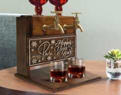 BK Gift Kişiye Özel Kabartma Yeni Yıl Tasarımlı İsimli Çift Musluklu Doğal Ahşap İçki Standı-8, İçki Standı, Doğum Günü Hediyesi, Ev Hediyesi