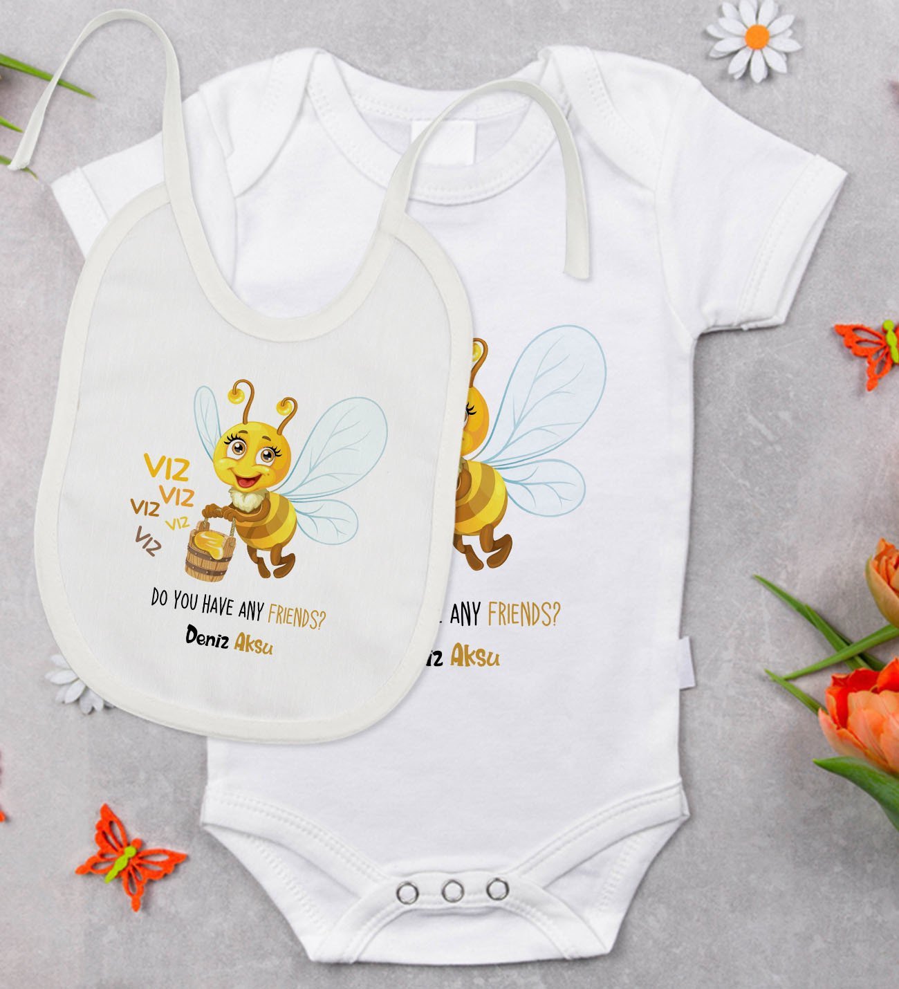 BK Kids Kişiye Özel Sevimli Arı Tasarımlı Bebek Body Zıbın ve Mama Önlüğü Hediye Seti - Model 1