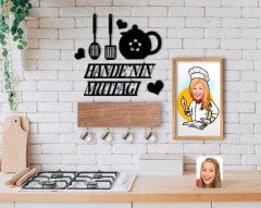 BK Home İsme Özel Mutfak Duvar Süsü Ahşap Karikatürlü Tablo ve Dekoratif Fincan Askılığı Hediye Seti-7
