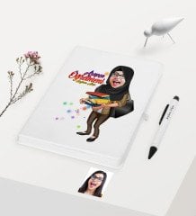 Kişiye Özel Tesettürlü Bayan Öğretmen Temalı Karikatürlü Beyaz Defter Kalem Hediye Seti - 2