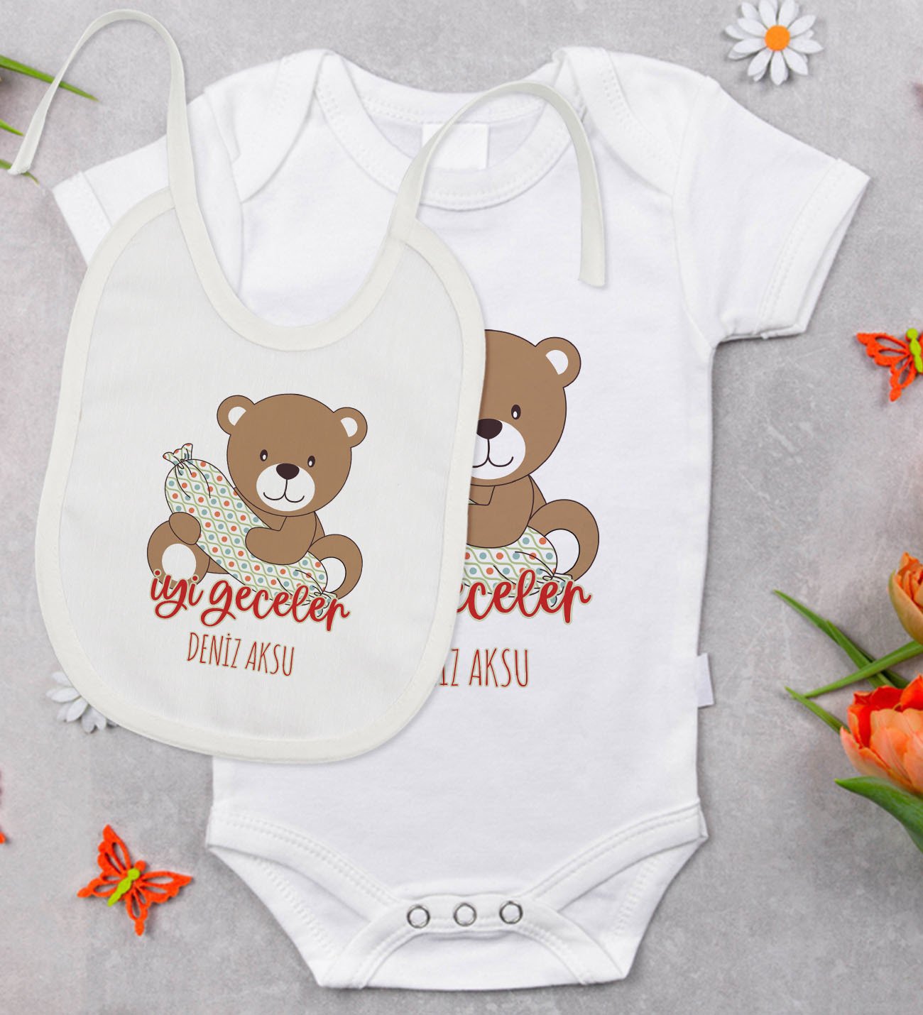 BK Kids Kişiye Özel Sevimli Ayı Tasarımlı Bebek Body Zıbın ve Mama Önlüğü Hediye Seti - Model 1