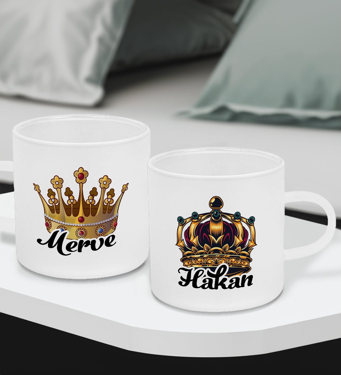 BK Gift Kişiye Özel Kral Kraliçe Tacı Tasarımlı 2’li Buzlu Cam Türk Kahvesi Fincanı, Sevgiliye Hediye, Arkadaşa Hediye, Anneye Hediye, Ofis Hesiyesi