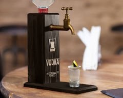 BK Gift Kişiye Özel Kabartma İsimli Musluklu Siyah(Ebony) Ahşap Vodka Standı, Vodka Çeşmesi, Doğum Günü Hediyesi, Ev Hediyesi, İçecek Dispenseri-4