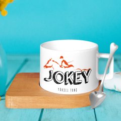 Kişiye Özel Mesleki Jokey Ahşap Altlıklı Seramik Fincan