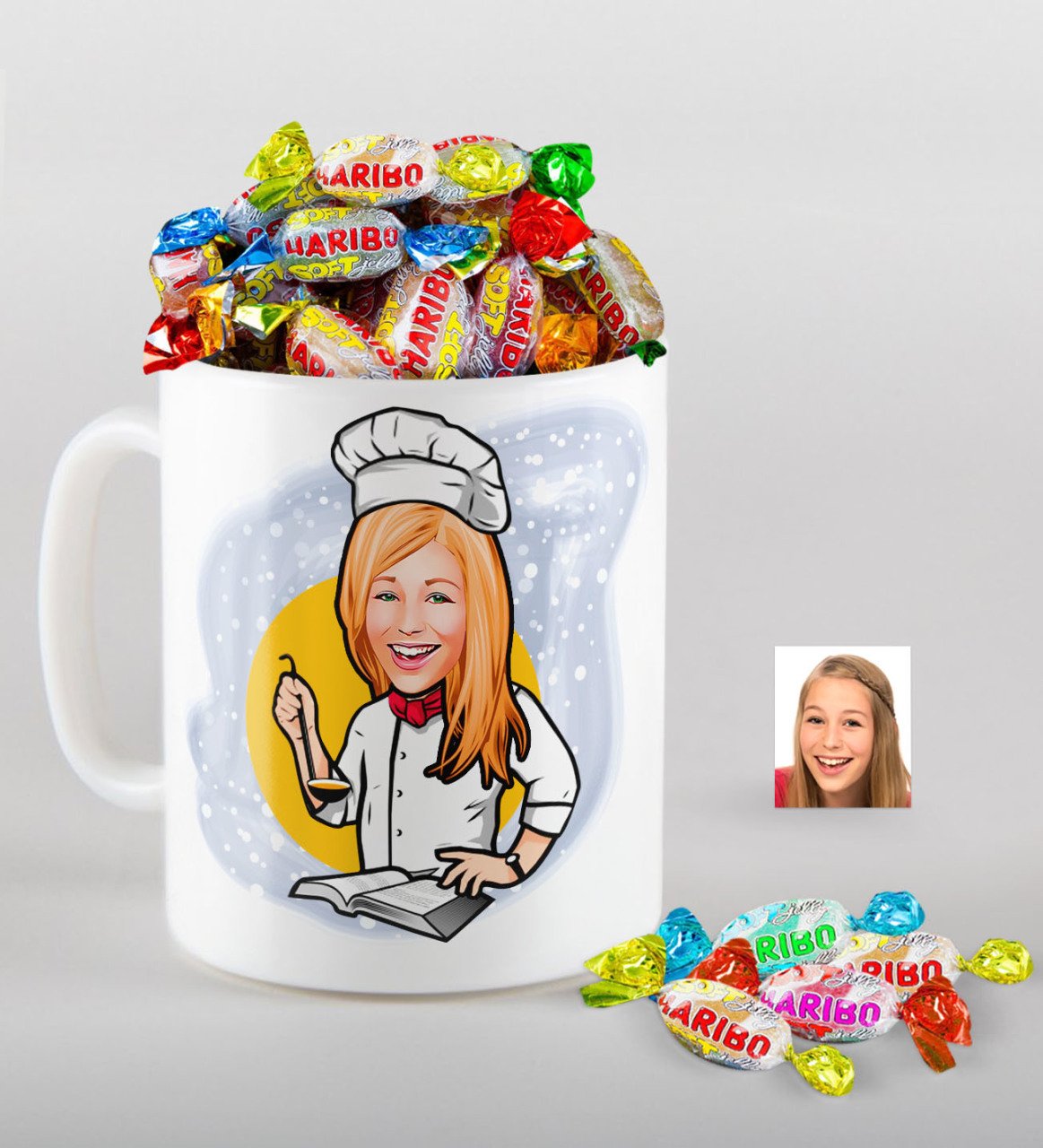 Kişiye Özel Bayan Chef Karikatürlü Kupa ve Haribo Şeker Hediye Seti-12