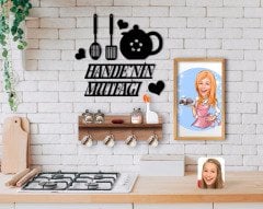 BK Home İsme Özel Mutfak Duvar Süsü Ahşap Karikatürlü Tablo ve Dekoratif Raflı Fincan Askılığı Hediye Seti-13