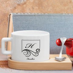 BK Gift Kişiye Özel Baş Harf İsimli Ahşap Altlıklı Seramik Fincan-1 , Meslek Hediyesi, Yeni İş Hediyesi