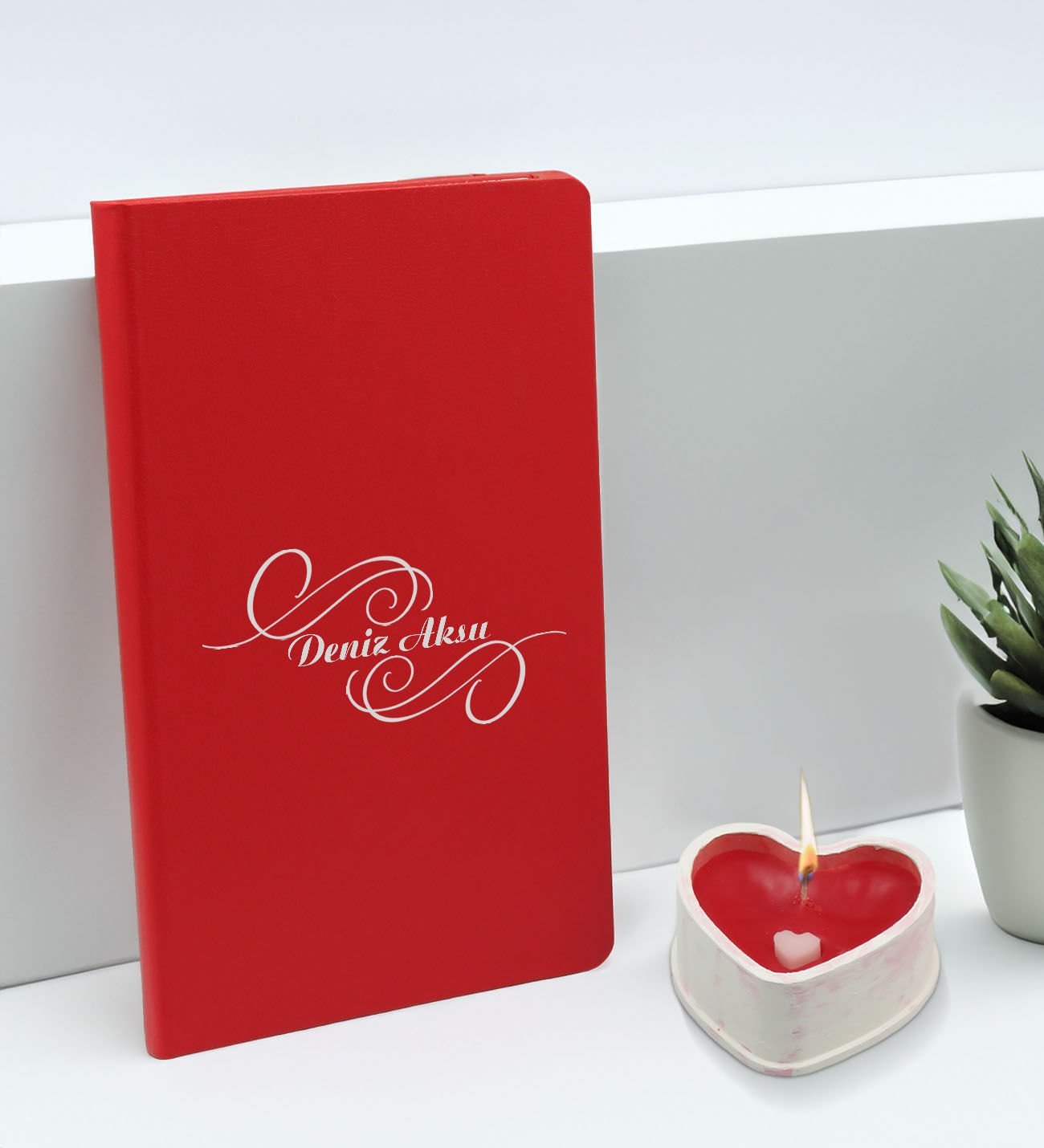 BK Gift Kişiye Özel İsimli Kırmızı Defter ve Kalp Taş Obje Kokulu Mum Hediye Seti-4, Sevgiliye Hediye, Arkadaşa Hediye