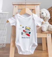 BK Kids Kişiye Özel Sevimli Pilot Tasarımlı Bebek Body Zıbın ve Mama Önlüğü Hediye Seti - Model 1