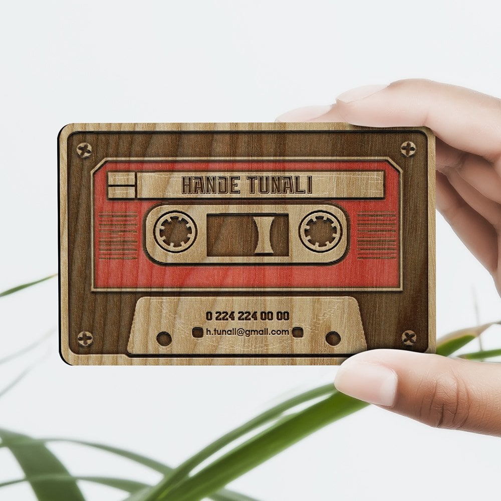 Kişiye Özel Ahşap Kaset Tasarımlı Sosyal Kartvizit (Model 2B) 50 ADET