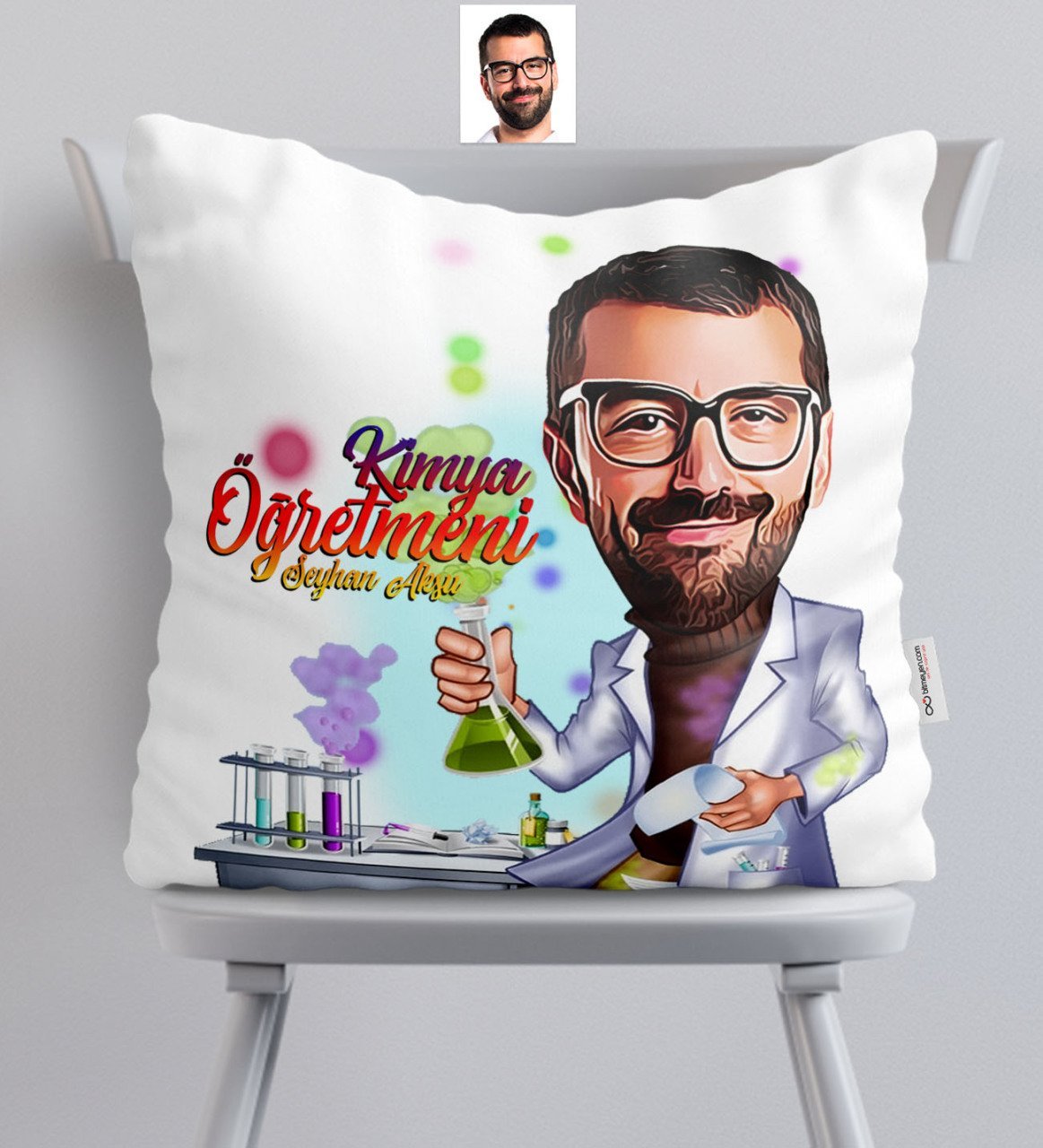 Kişiye Özel Bay Kimya Öğretmeni Karikatürlü Saten Yastık - 2