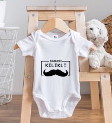 BK Kids Babası Kılıklı Tasarımlı Beyaz Bebek Body Zıbın ve Mama Önlüğü Hediye Seti-1