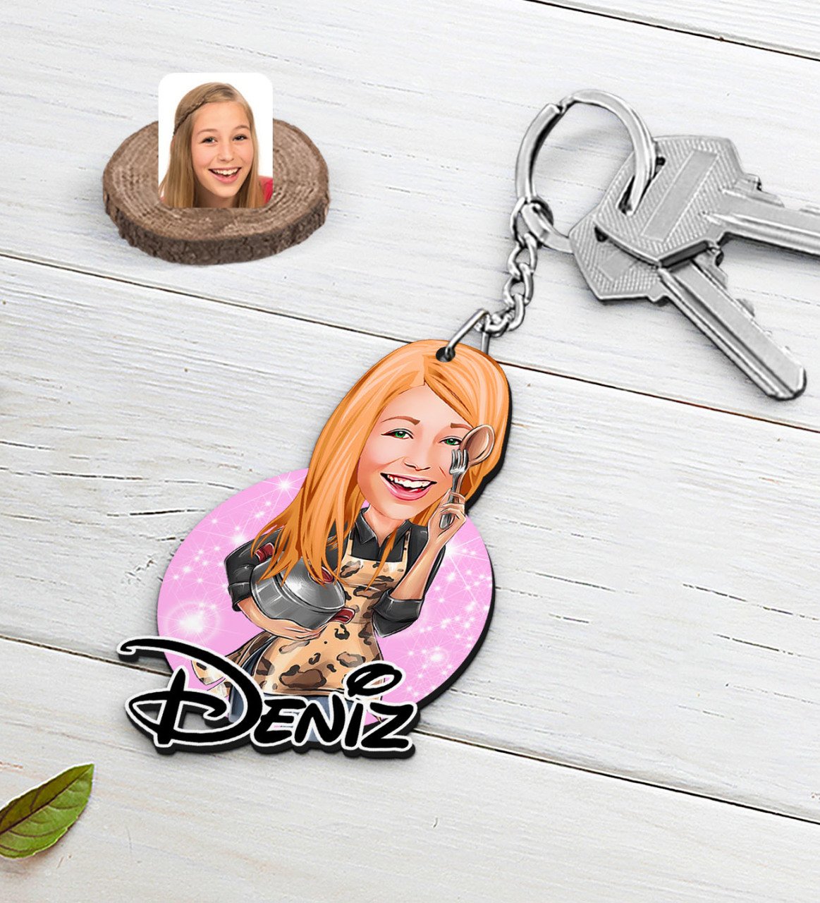 Kişiye Özel Kadın Aşçı Karikatürlü Ahşap Anahtarlık-2