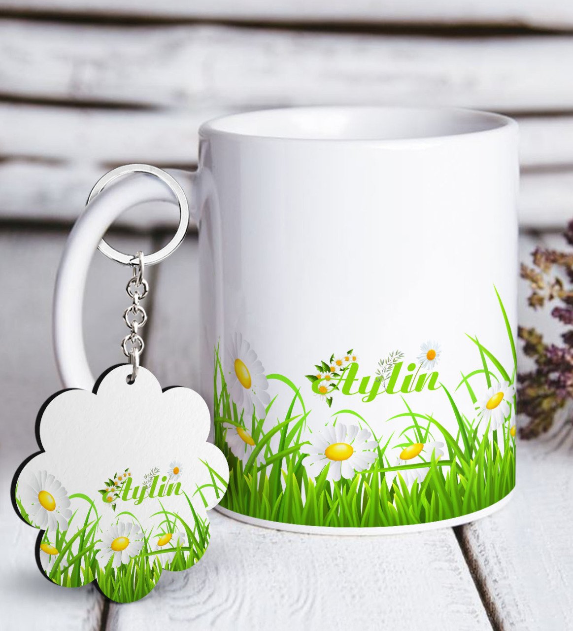 Kişiye Özel Papatya Tasarımlı Beyaz Kupa ve Anahtarlık Hediye Seti-3