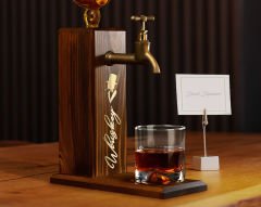 BK Gift Aynalı Altın Kabartma Musluklu Doğal Ceviz Ahşap Viski Standı, Home Bar, İçecek Dispenseri, Ahşap İçecek Çeşmesi-4
