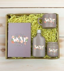 BK Gift Kişiye Özel İsimli DTF Anne Temalı Mat Gri Defter & Kahve Fincanı & Kolonya & Mum Hediye Seti-4, Anneye Hediye, Anneler Günü Hediyesi