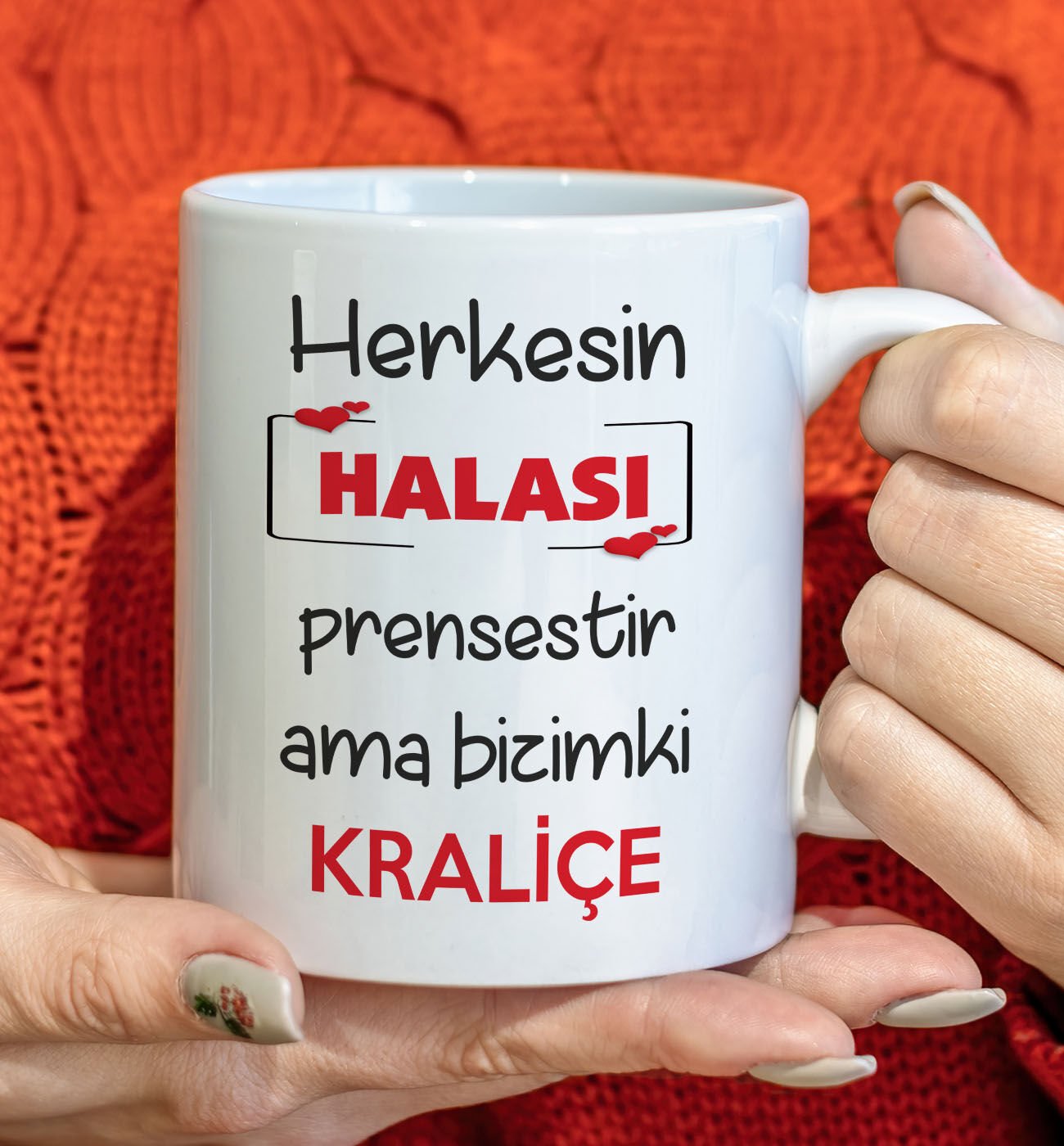 BK Gift Herkesin Halası Prensestir Ama Bizimki Kraliçe Tasarımlı Beyaz Kupa Bardak, Doğum Günü Hediyesi