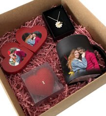 BK Gift Kişiye Özel Kalp Puzzle Çerçeve & Sevgililer Günü Tasarımlı Kupa & Kalp Mum & Papatya Kolye Hediye Kutulu Set, Sevgiliye Hediye, Yıl Dönümü Hediyesi
