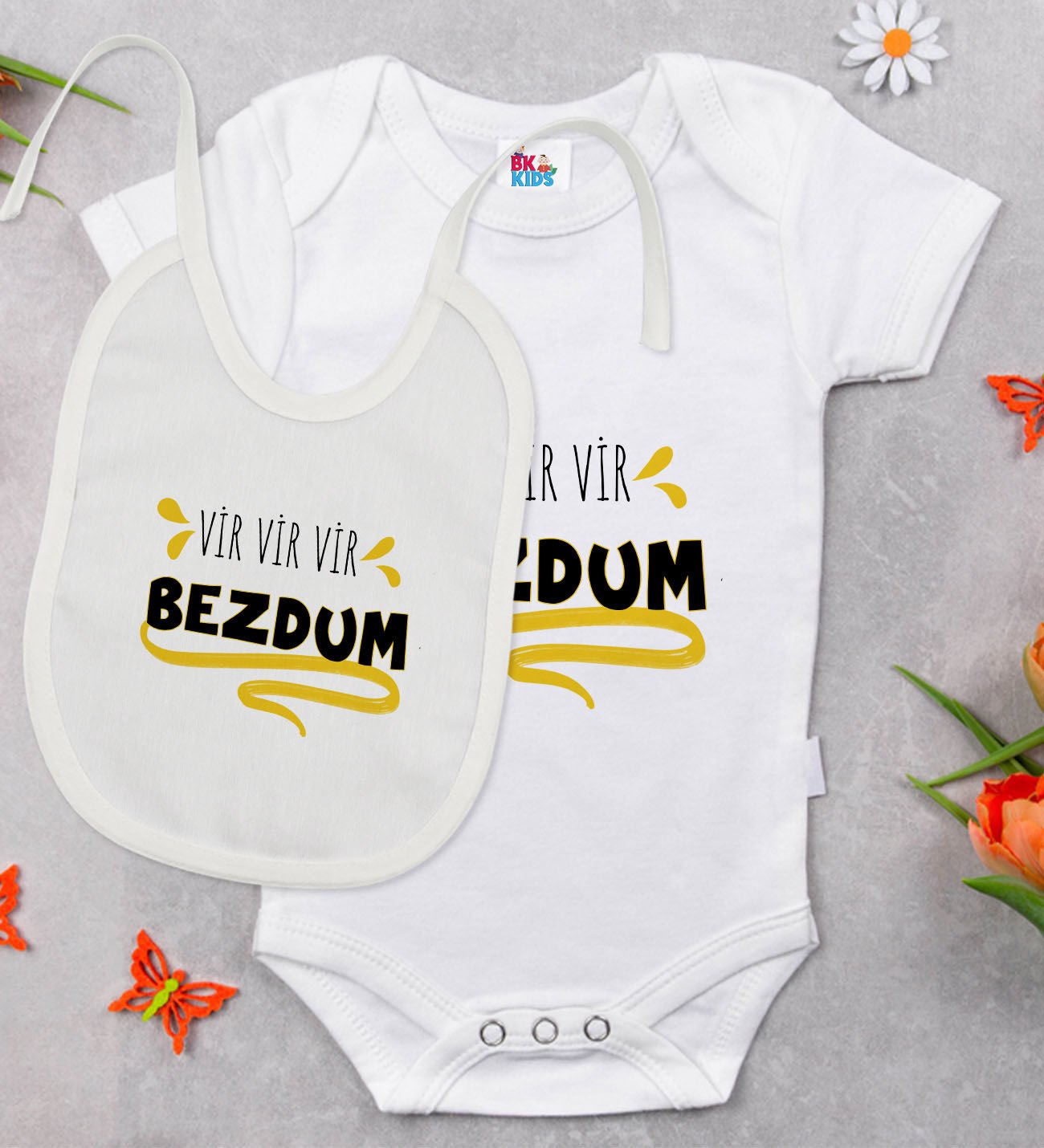 BK Kids Bezdum Tasarımlı Beyaz Bebek Body Zıbın ve Mama Önlüğü Hediye Seti-5