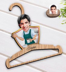 Kişiye Özel Barista Karikatürlü Standart Boy Ahşap Elbise Askısı-1
