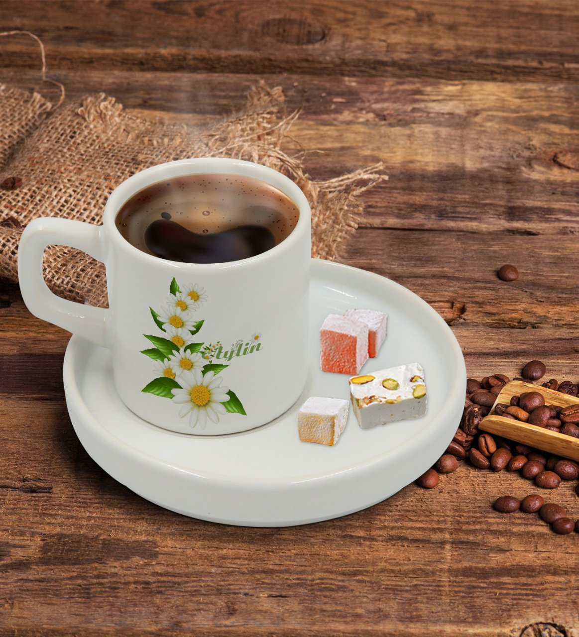 Kişiye Özel Papatya Tasarımlı Sunum Tabaklı Türk Kahvesi Fincanı Model 8