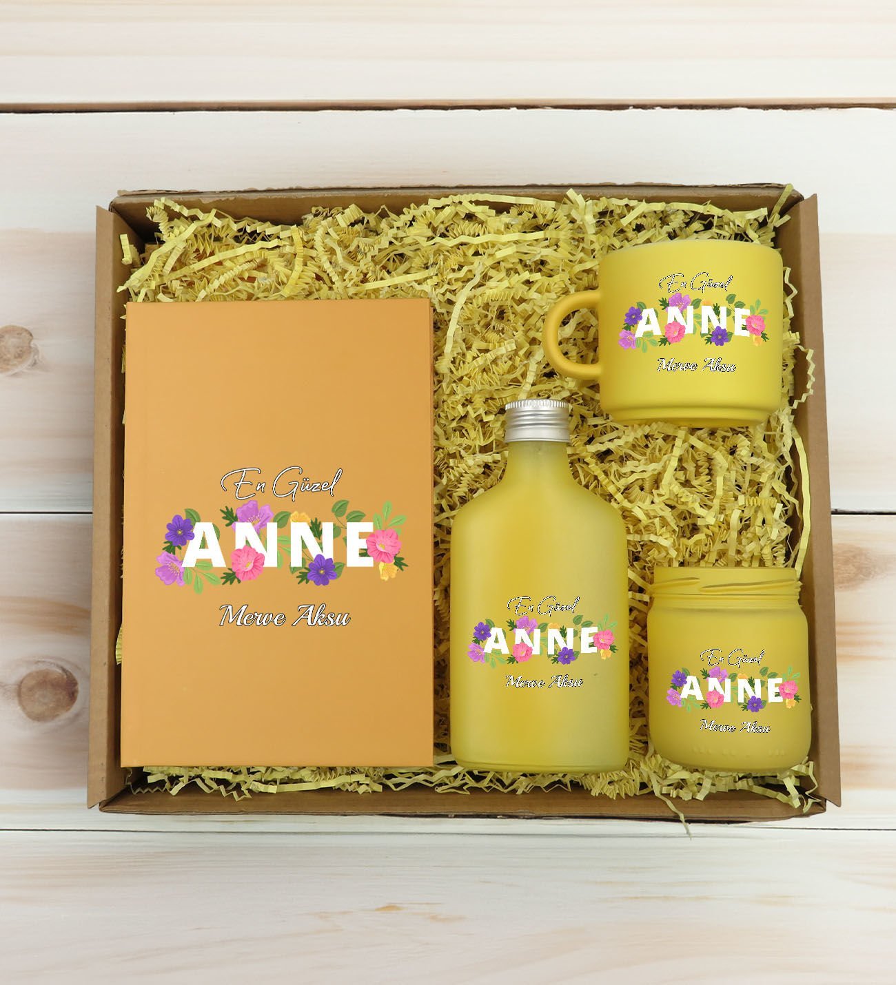 BK Gift Kişiye Özel İsimli DTF Anne Temalı Sarı Defter & Kahve Fincanı & Kolonya & Mum Hediye Seti-3, Anneye Hediye, Anneler Günü Hediyesi