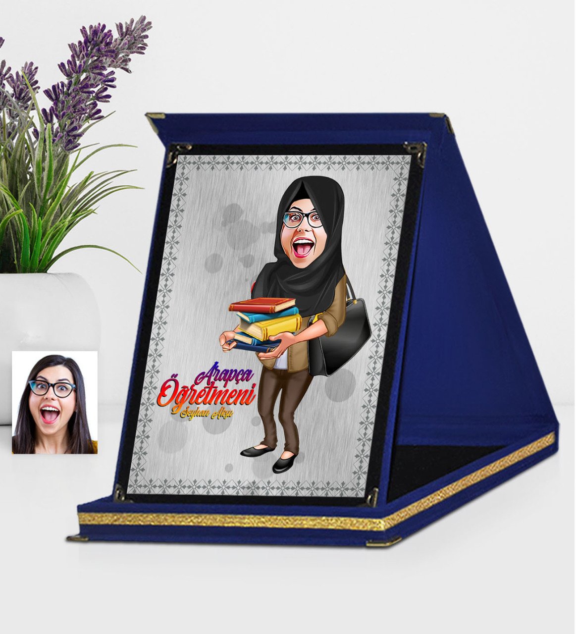 Kişiye Özel Tesettürlü Bayan Öğretmen Karikatürlü Lacivert Plaket - 2