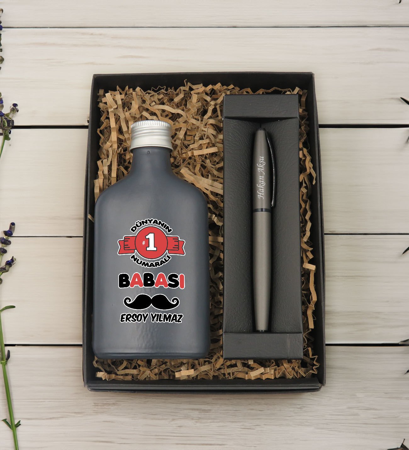 BK Gift Kişiye Özel İsimli Baba Temalı Antrasit Tasarım Cam Şişede Kolonya 200 ml ve Metal Roller Kalem Hediye Seti-6, Babaya Hediye, Babalar Günü Hediyeleri, Hediyelik Baskılı Kolonya