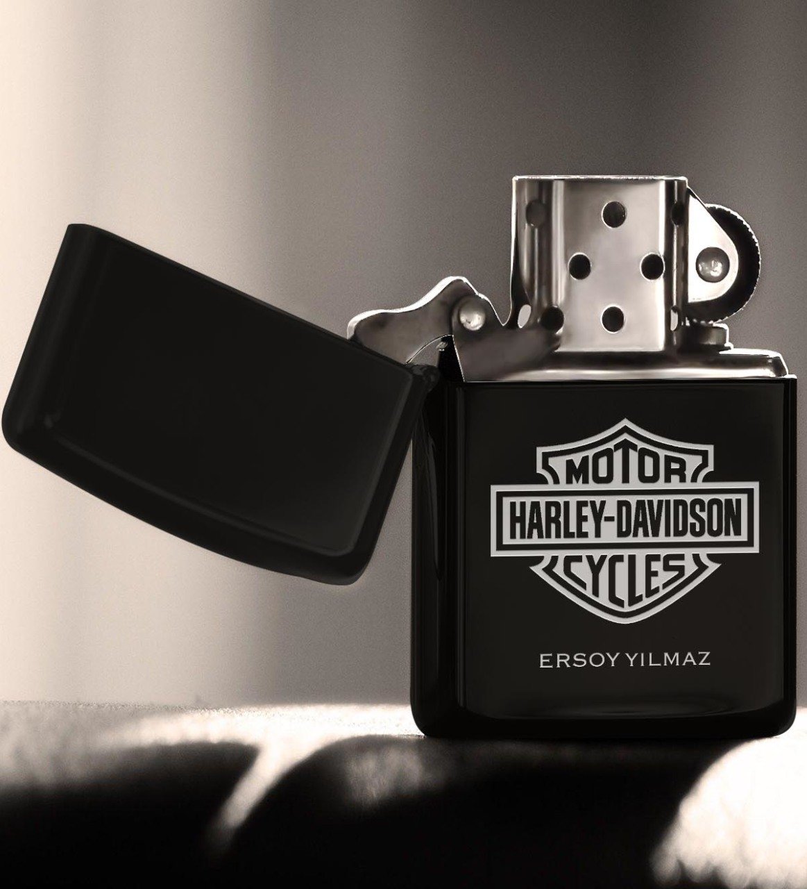 Kişiye Özel Harley Davidson Benzinli Siyah Metal Çakmak